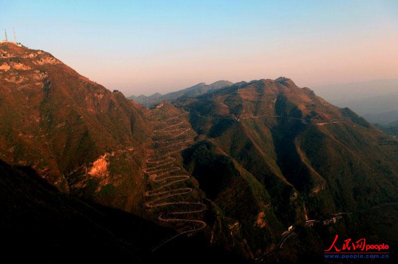 ��¡��24���ա�֮������ꐁ��֔zӰ��