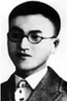 ͯ�L(zh��ng)�s��1907��1934��20���o(j��)�o�a(ch��n)�A��(j��)�Ļ����������������|�M������ʡ��߅���r�������ݣ����Ց�(zh��n)��(zh��ng)�����I(l��ng)��(d��o)�ˡ��֠N�A�����������A�����L(zh��ng)�s��������ʡͩ�ǿh�����(y��ng)�h���ˡ�1925����x���ձ��|���ۇ�(gu��)��W(xu��)�A(y��)�Ƶ�һ�ߵȌW(xu��)У����У���g�����Ї�(gu��)���a(ch��n)�h��1930��3���c��(chu��ng)���Ї�(gu��)��������(li��n)�ˣ���ԓ�M���l(f��)����֮һ���������h����ָ�ɣ��Ⱥ��(d��n)���й�����ʡί��ӛ�������ί��ӛ�����B��ί��ӛ��1931��11�����й��M��ʡί�|�M��ί��ӛ��1934��3��21��������hʮ��ƺ�ďR���c������(zh��n)�Р�����