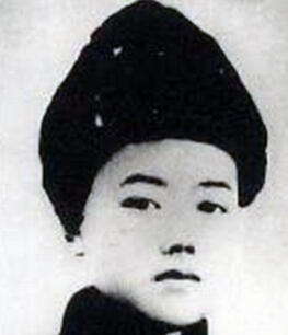 �ܘ�|��1918��1937���|������(li��n)܊�߼�(j��)ָ�]�T��ɽ�|ʡƽ�ȿh����1925���S��ĸ�ӻĵ�����ʡ�q���h��1931���һ����׃�󣬷e�O���ӿ��ջ��(d��ng)��1933����������Ї�(gu��)���a(ch��n)�h��1935��2�£����x�鹲���F(tu��n)�|�M��ί��ӛ��4�£��Ζ|���������܊�ڶ�܊��һ�F(tu��n)��ί��1936��3�£��Ζ|����(li��n)�ڶ�܊��һ����ί�掟�hί��ӛ��܊�hίί�T��7�����x���й��ϝMʡίί�T��9�£��Ζ|����(li��n)��һ·܊���Ď����L(zh��ng)����ί��1937��4��24�����ڰ��D�h��ɳ���Ͻ��S�����c�ΰ��D�h�ΰ��(du��)����(zh��n)�в��Ҡ�����