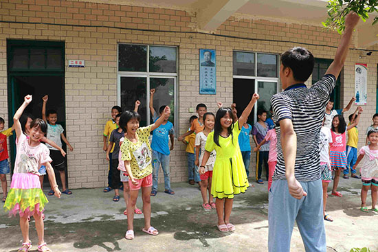 �V�|�t(y��)�ƴ�W(xu��)��΢�m���ġ�����F(tu��n)�(du��)�ڏV�|ʡ�����������(zh��n)ͬ��С�W(xu��)֧����־Ը�߽�ͬ��С�W(xu��)�W(xu��)���\(y��n)��(d��ng)ǰ�������Ԝp���\(y��n)��(d��ng)������