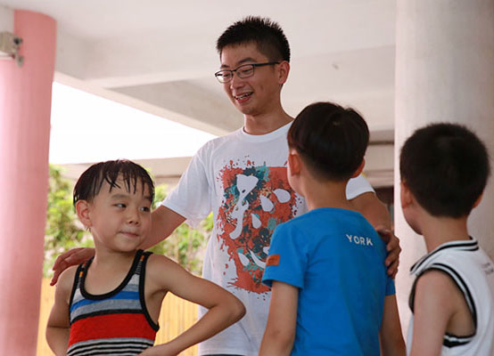 ���ݴ�W(xu��)��֪�Ľ�㡱�������(hu��)��(sh��)�`�(du��)���㽭��(l��)�����_(k��i)չ֧�̻��(d��ng)���鮔(d��ng)?sh��)��l(xi��ng)����С�W(xu��)���ռ��W��ƥ�˽������D��־Ը��ٝ�S���ӂ���