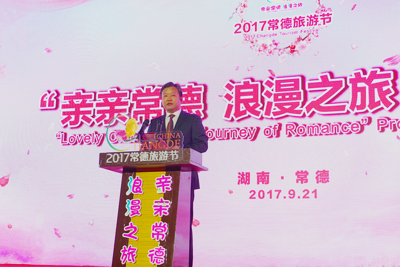 �й�������ί����ӛ�������L����܊���o�����zӰ����־�ۣ�