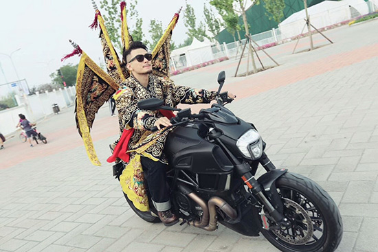 �݆T�T������܇���ų���(ch��ng)��   ���� �z