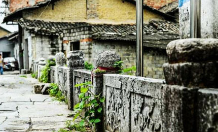 �e�ݹ��(zh��n)�����ƾõĚvʷ�����˹��e�ݳ������Ļ����N(y��n)�������S���Ěvʷ���ľ��^���C�����eꖚvʷ���ľ��^�ľ��A����Ԕ��(x��)������CZYYW ���eꖿh�e�ݹ��(zh��n) Ͷ�� 